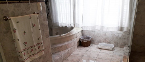 Venta Chalet 6 Ambientes En La Cafayate 4800.caba