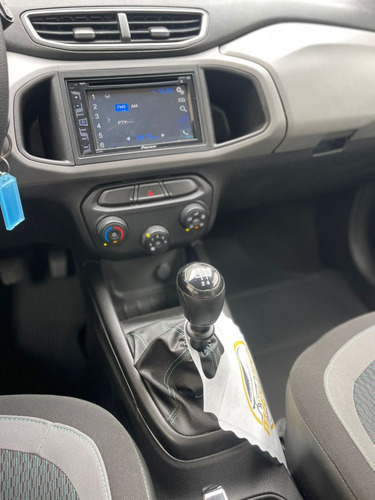 Chevrolet Onix Hatch 1.0 4P FLEX LS