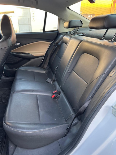 Chevrolet Onix 1.2t Premier L At