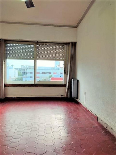 Imagen 7 de 26 de Dos Ambientes Por Escalera Pleno Centro