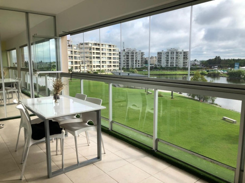 Imagen 7 de 12 de Alquiler Departamento Con Vista Al Lago Con Cochera Cubierta Y Baulera - Marinas De Portezuelo Nordelta - Dueño Directo Sin Comisión