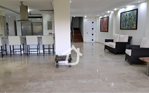 Imagen 2 de 18 de Lindo Townhouse En La Union
