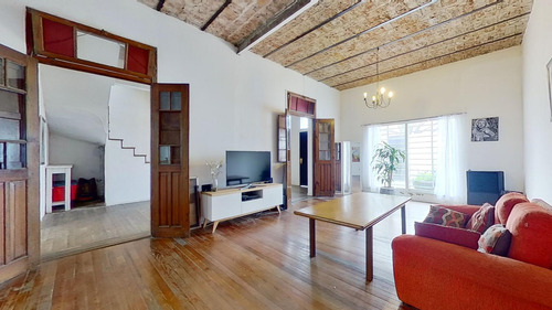 Casa En Vicente Lopez - Venta