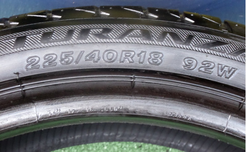 Llanta  225 40 18 Bridgestone   Turanza T001 Runflat  Mf 101