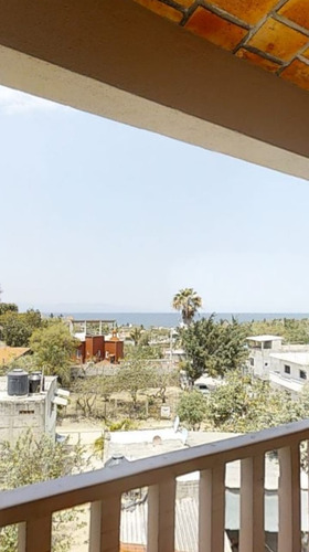 Casa 3 Niveles, Con Vista Al Mar, Bucerías, Nayarit.