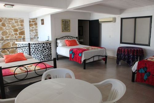 Imagen 15 de 30 de Magnifica Casa A Orilla Del Lago De Tequesquitengo