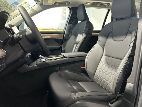 Volvo XC90 2.0 T8 Plus Recharge (Plug-In) 5P Hibrido