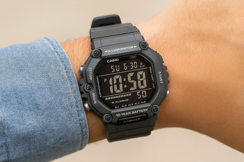 Relógio digital Casio Illuminator AE-1600h-8bv Relógio masculino com pulseira cinza escuro moldura cinza escuro fundo Preto Negativo