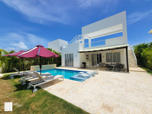 Villa De Lujo Amueblada En Sosua Ocean Village.