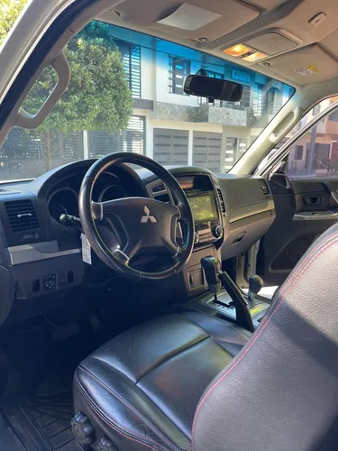 Mitsubishi Montero 3.5 Hard Top