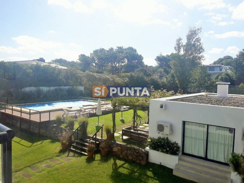 Imagen 14 de 17 de Apartamento En Venta, Frente Al Mar