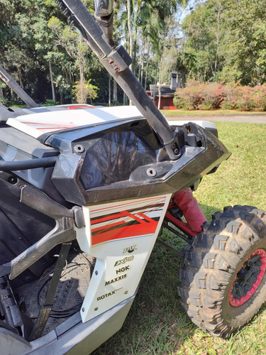 Can-am Maverick X2 1000r - 4 Lugares