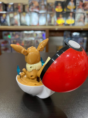 Figura De Acción Eevee De Qman Pokémon Action Figure