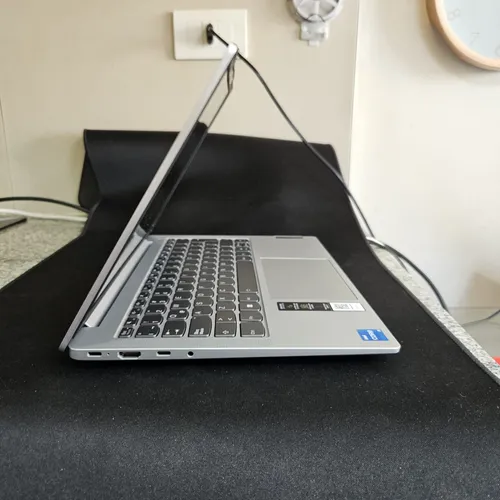 Portátil Lenovo Ideapad Slim 5 14iah8 Ci5 12450h 8gb 512g (Usado)