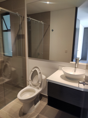 Imagen 4 de 14 de Apartamento 3 Habitaciones 3 Baños 2 Parqueaderos Y Deposito