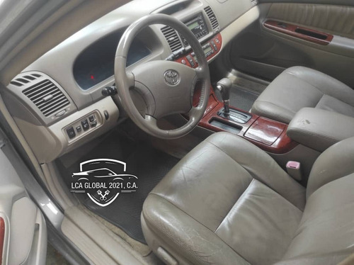 Imagen 6 de 8 de Toyota Camry