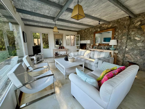 Chacra De 4 Has. En Venta Con Casa De 4 Dormitorios En Jose Ignacio