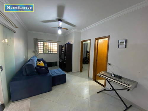 Imagem 8 de 24 de Chale Com 3 Dormitórios À Venda, 150 M² Por R$ 160.000 - Mansões Das Águas Quentes - Caldas Novas/go - Ca0323