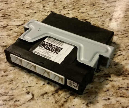 2005 Toyota Camry Computadora 89661-06b50 Ecm Ecu 4cil (Usado)