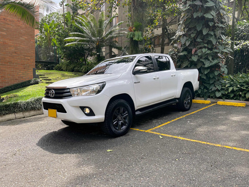 Toyota Hilux 2.7 Imv 4x4