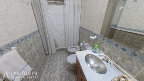 Imagen 12 de 16 de Casa En Venta De 3 Dormitorios En B° Padre Claret