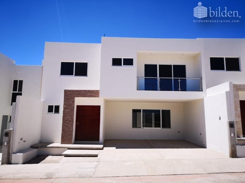Imagen 1 de 12 de Casa Sola En Venta Balcón De Tapias
