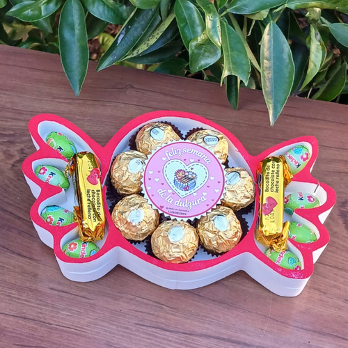 Caja De Golosinas Box Semana Dulzura Regalo Caramelo Kinder