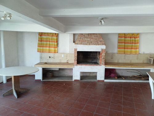 Alquiler Casa De 3 Dormitorios En La Floresta, Parrillero (ref: Igr-801)