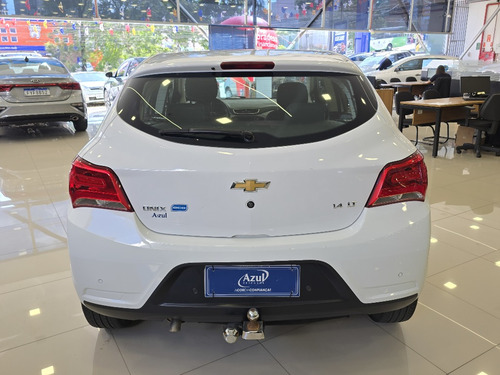 Chevrolet Onix 1.4 MPFI LT 8V FLEX 4P MANUAL