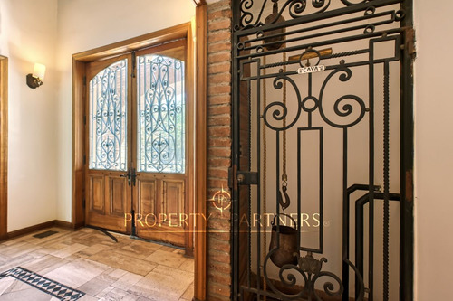 Casa Tipo Campestre Con Excelentes Terminaciones Y...