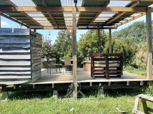 Parcela De 10.000 Mt 2 ,con 2 Cabañas ,1 Quincho