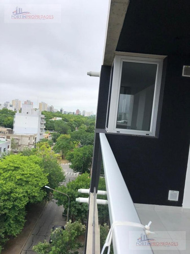 Imagen 5 de 23 de Departamento - La Plata
