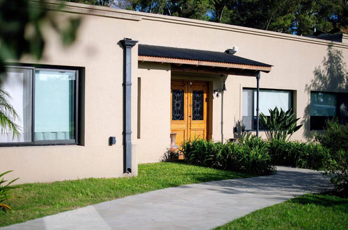 Imagen 4 de 22 de Casa A La Venta Venta - La Elina - Comarcas De Luján - 5 Ambientes - Pileta