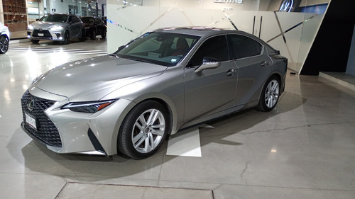 Lexus IS 4p 300 Premium L4/2.0/T Aut
