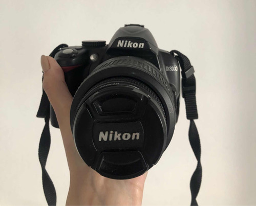 Cámara Nikon D3000