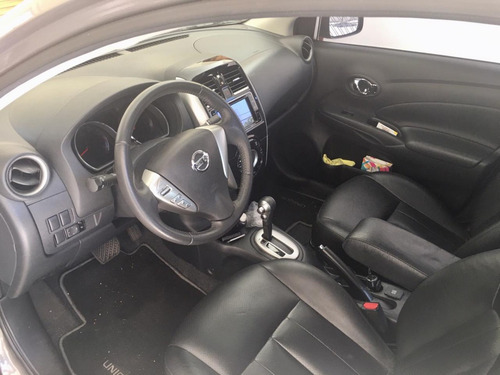 Nissan Versa 1.6 16v Unique Flexstart Cvt 2017 - Impecável
