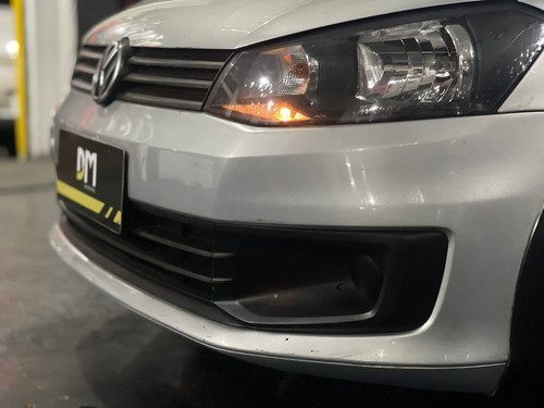 Imagem 6 de 13 de Volkswagen Saveiro 1.6 Mi Total Flex 8v