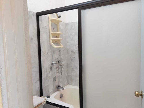Casa En Condominio En Venta En Fraccionamiento Burgos, Temixco, Morelos.