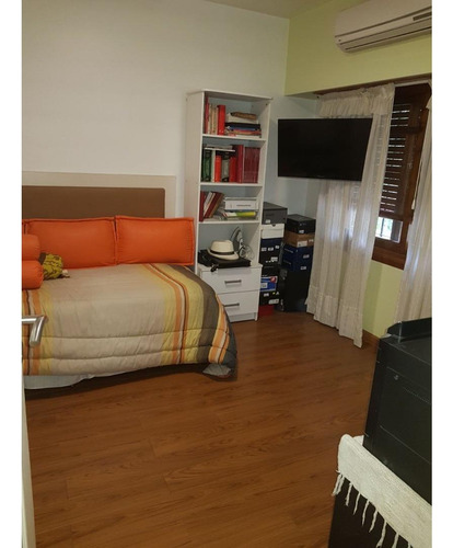 Venta Casa + Depto. Merlo Apto Credito. Calle Mitre Al 2000