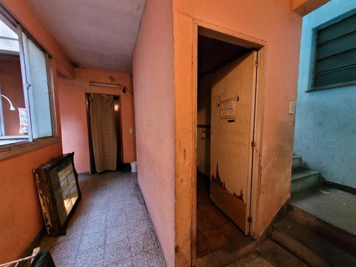 Oportunidad!esquina De 440m2 Apta Varios Destinos. Ideal Habitaciones Para Alquilar