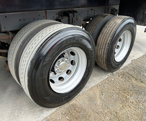 Imagem 16 de 16 de Volvo Vm 270 6x2 2015