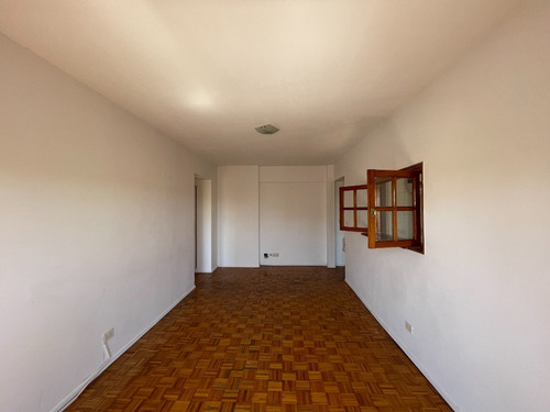 Imagen 6 de 14 de Departamento Dos Ambientes Con Balcón En Piso Alto Saavedra En Venta