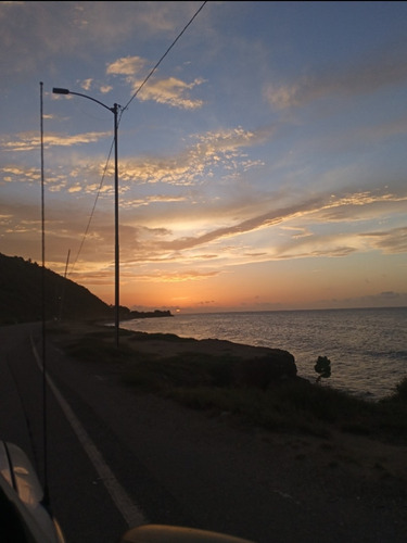 Imagen 9 de 9 de Alquiler De Casa Frente A La Playa La Guaira