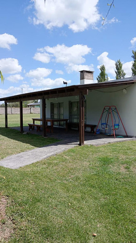 Quinta En Venta - 8 Dormitorios 5 Baños - Cocheras - 14.800mts2 - Salto