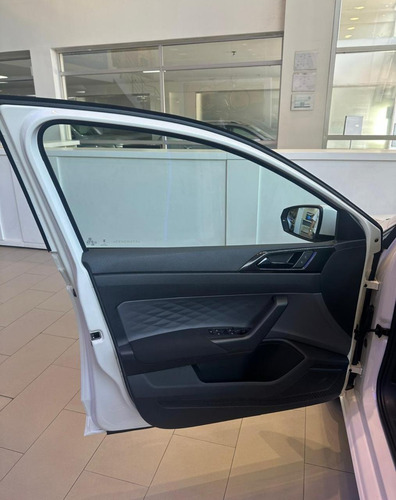 Volkswagen Polo Comfortline 170 Tsi At
