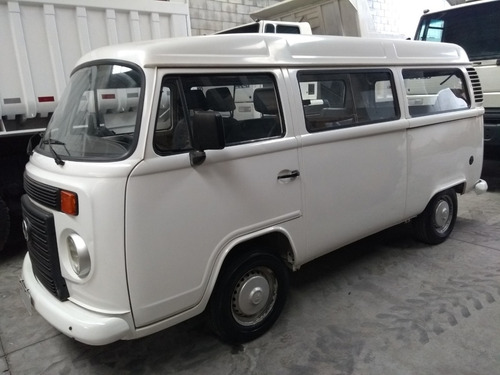 Volkswagen Kombi 1.4 Standard Total Flex 3p