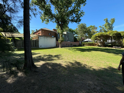 Lote En Barrio Carmencito Excelente Ubicación