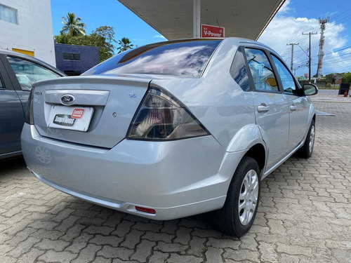 Ford Fiesta Sedan 1.6 Flex