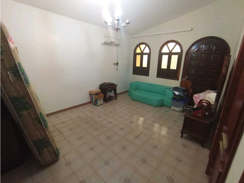 Casa En Venta En Trigal Norte Urb. Piedras Pintadas Ks-8370402
