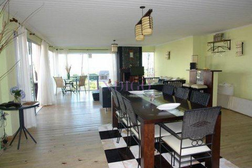 Venta Y Alquiler En Pleno Montoya, Casa De 6 Dormitorios Mas Servicio.- Ref: 473